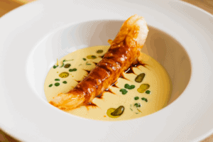 Gazpacho mit Pistazien & Garnelen Rezept